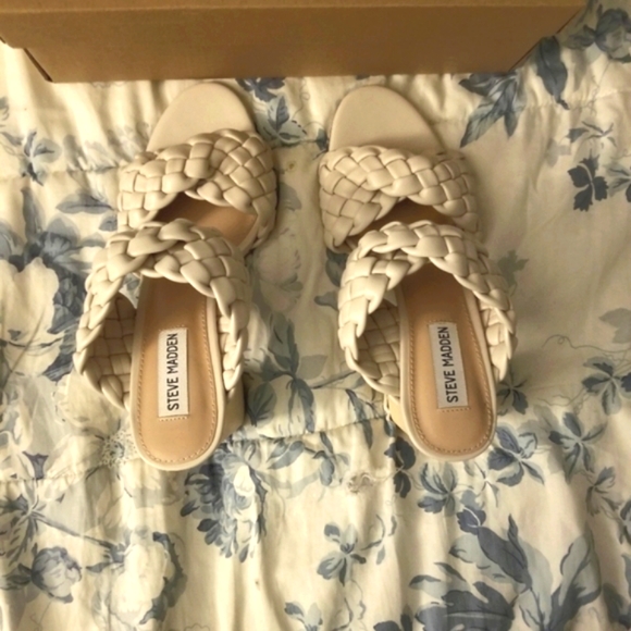 Steve Madden Braided Open Toe Sandals - Picture 9 of 10